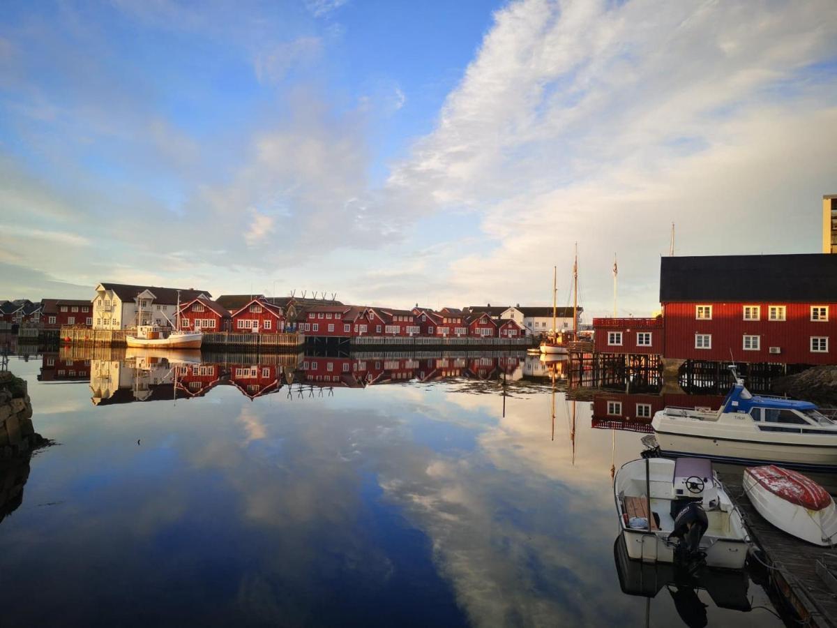 Kule Gule Huset Svolvær Exterior foto