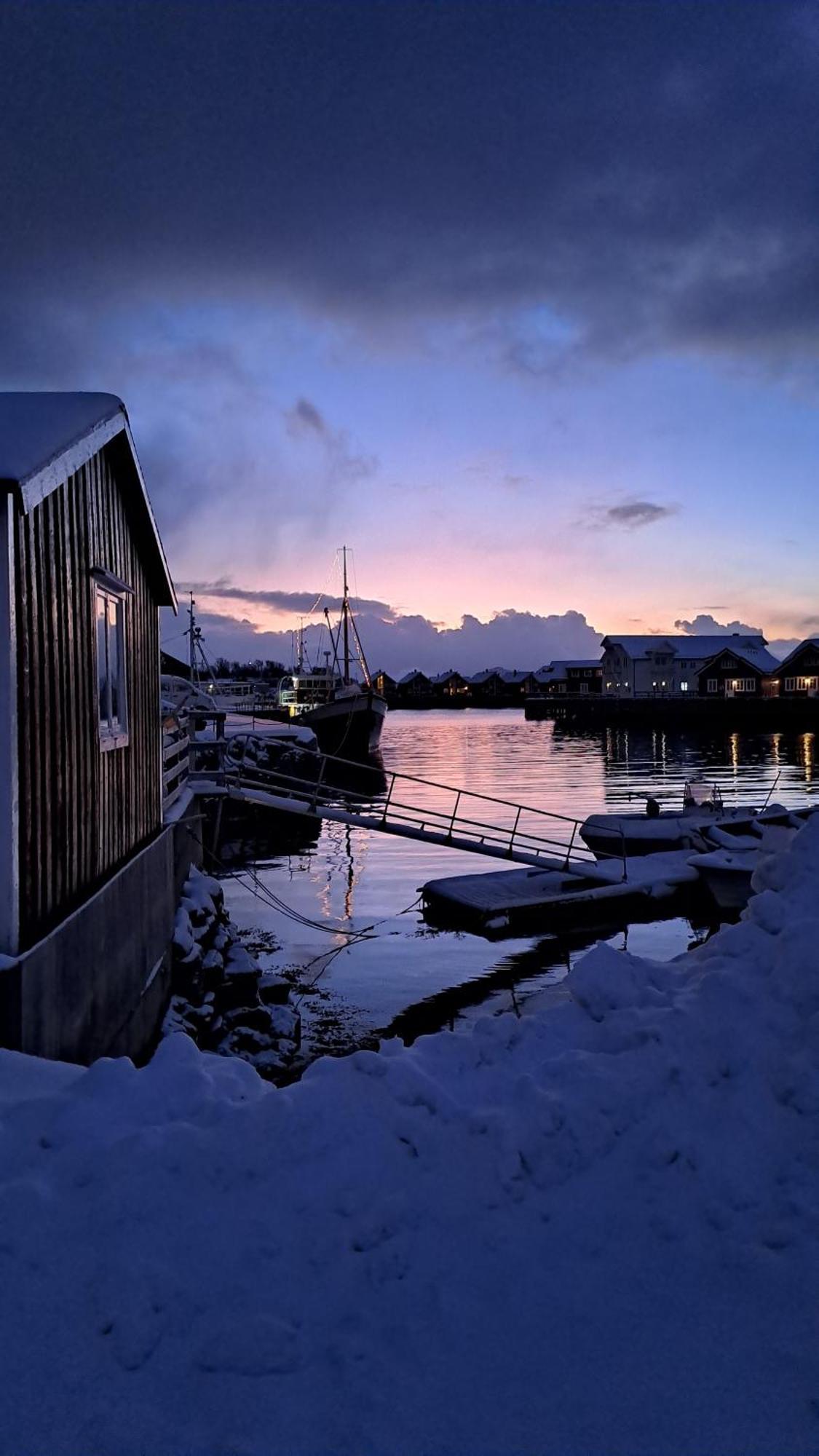 Kule Gule Huset Svolvær Exterior foto